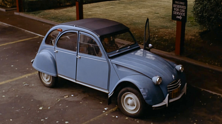 Curt Henderson's blue Citroen parked outside Mel's Diner in American Graffiti