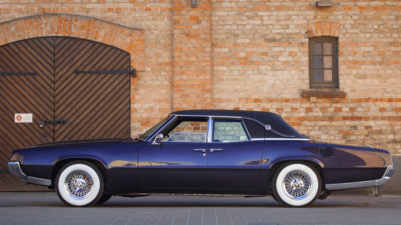 1967 Ford Thunderbird on street