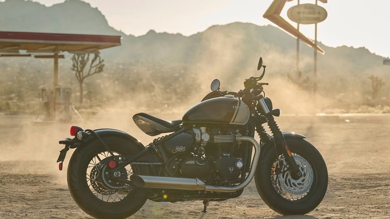 triumph bonneville bobber