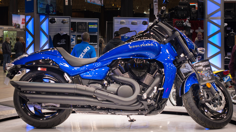 Suzuki Boulevard B.O.S.S. store display