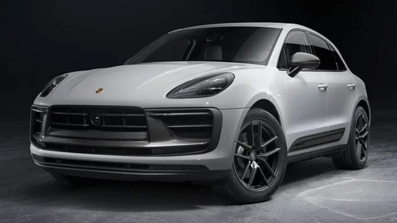 2023 Porsche Macan front view