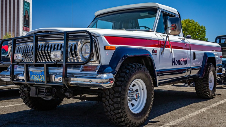 A close up shot of a 1976 Jeep J10 Honcho