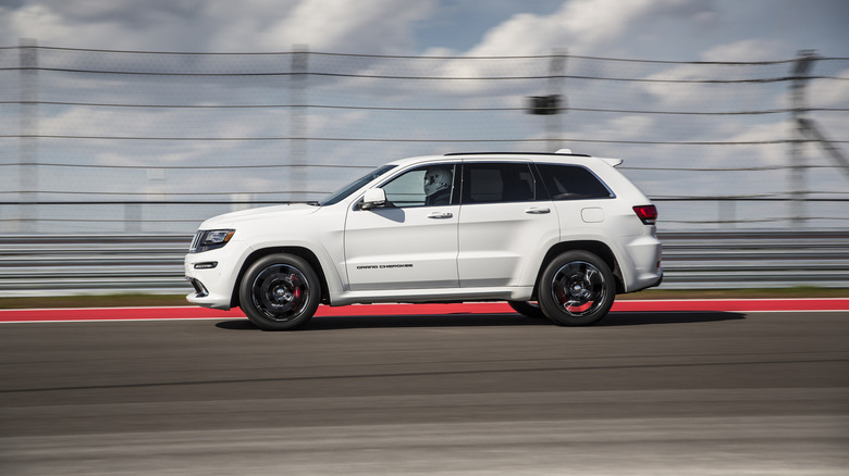 2016 Jeep Grand Cherokee SRT side view on race track