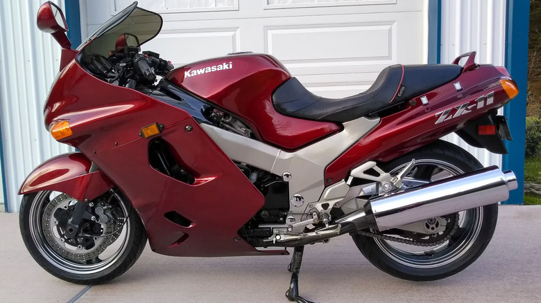 A red Kawasaki ZX-11.