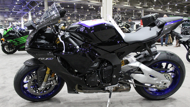 Yamaha YZF-R1M