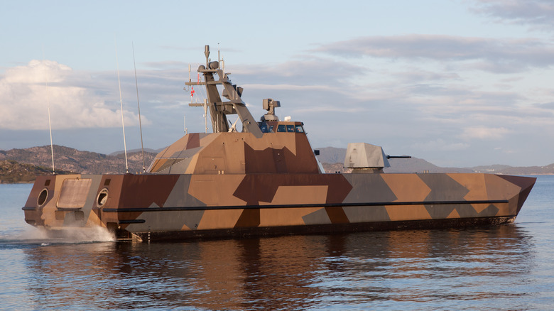 Skjold-class corvette on smooth water