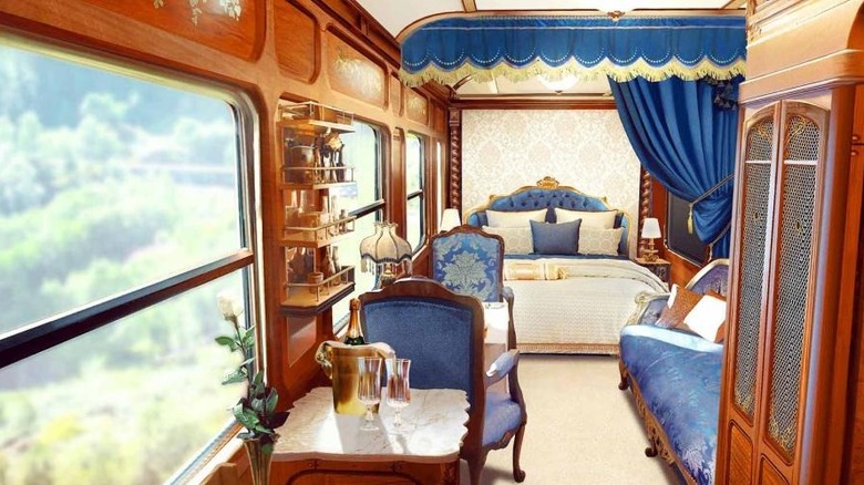 Le Grand Tour cabin room