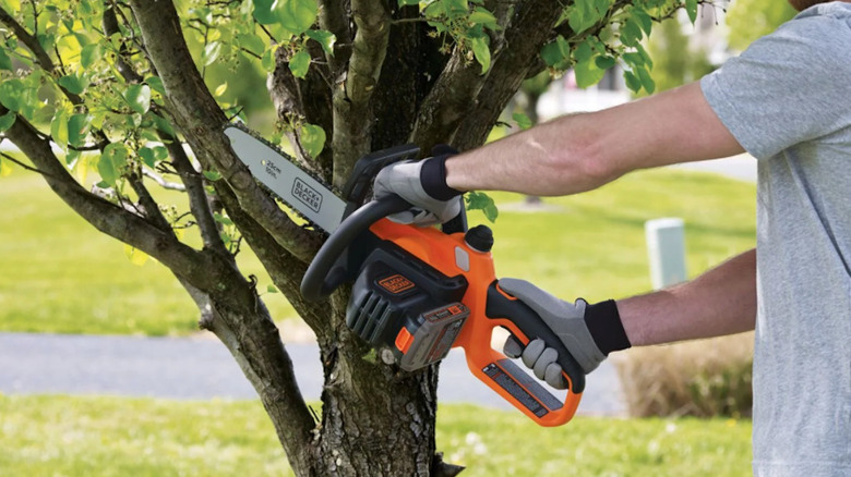 Black+Decker 20V Max Chainsaw