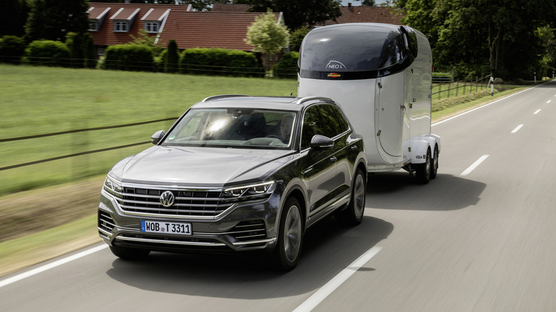 2023 Volkswagen Touareg showroom display