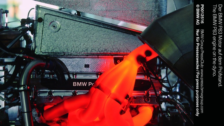 BMW P83 engine on the dyno