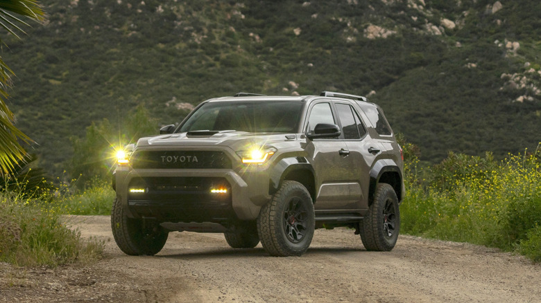 Toyota 4Runner TRD Pro i-FORCE MAX