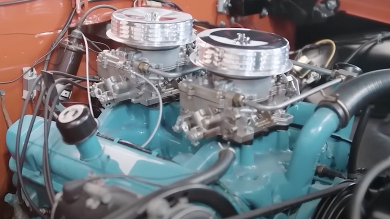 Pontiac Super Duty 421 engine in 1962 Grand Prix