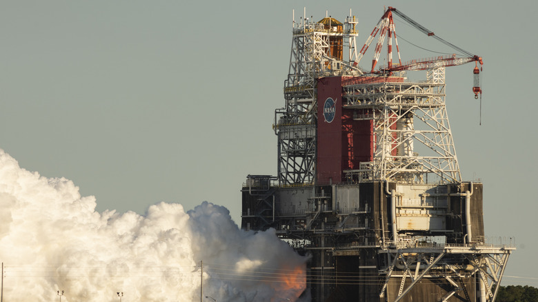 RS-25 engines firing