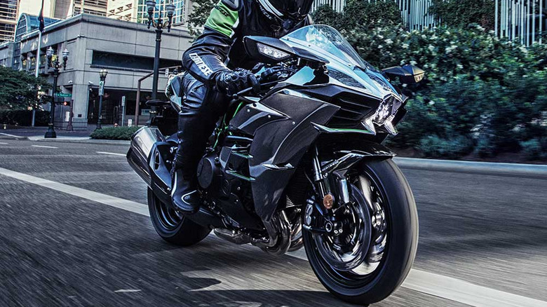 The Kawasaki Ninja H2 on the streets.