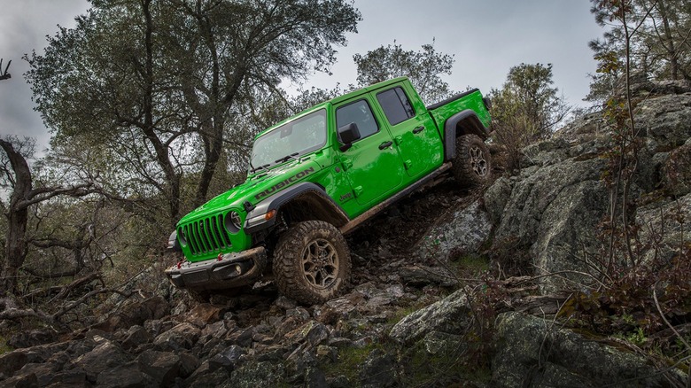 Jeep Gladiator Gecko Green