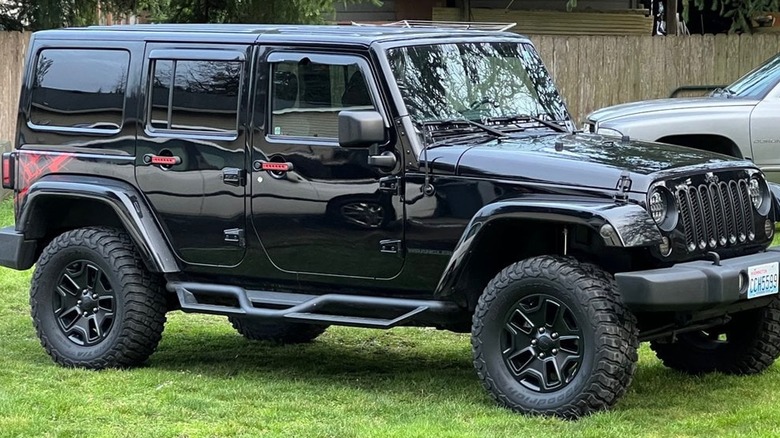 Side Steps on Jeep Wrangler