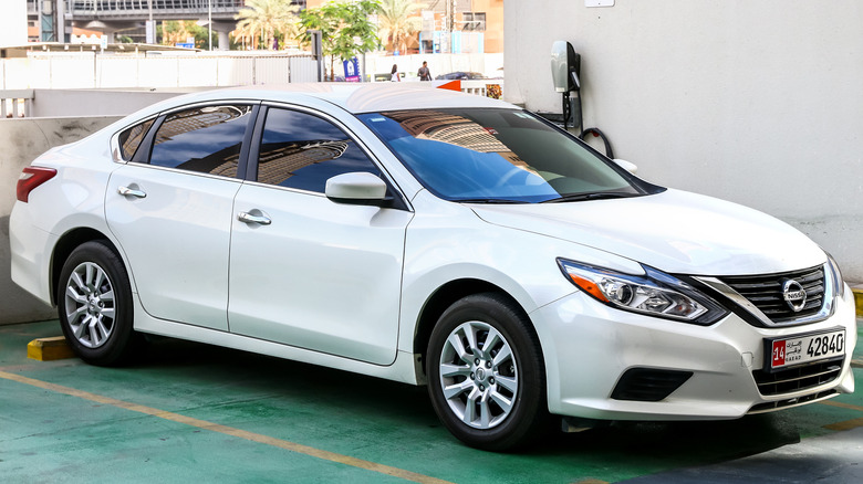 nissan altima passenger side parked