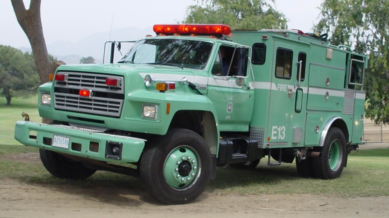 Ford F-800 firetruck