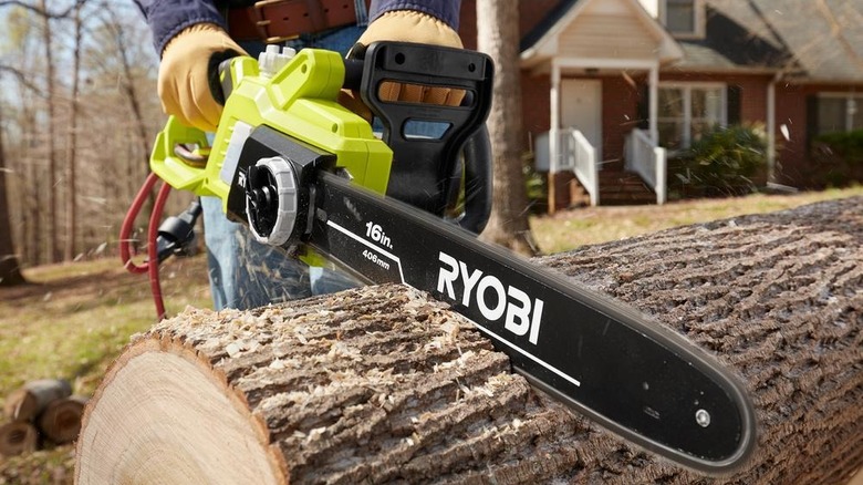 16-inch 13 Amp Electric Chainsaw