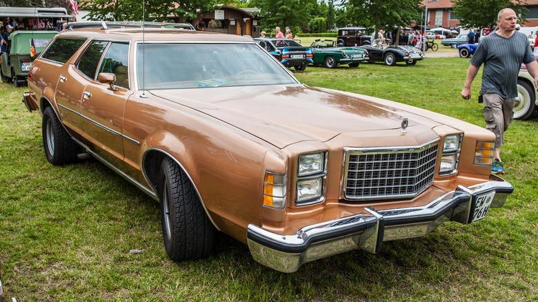 Ford LTD II