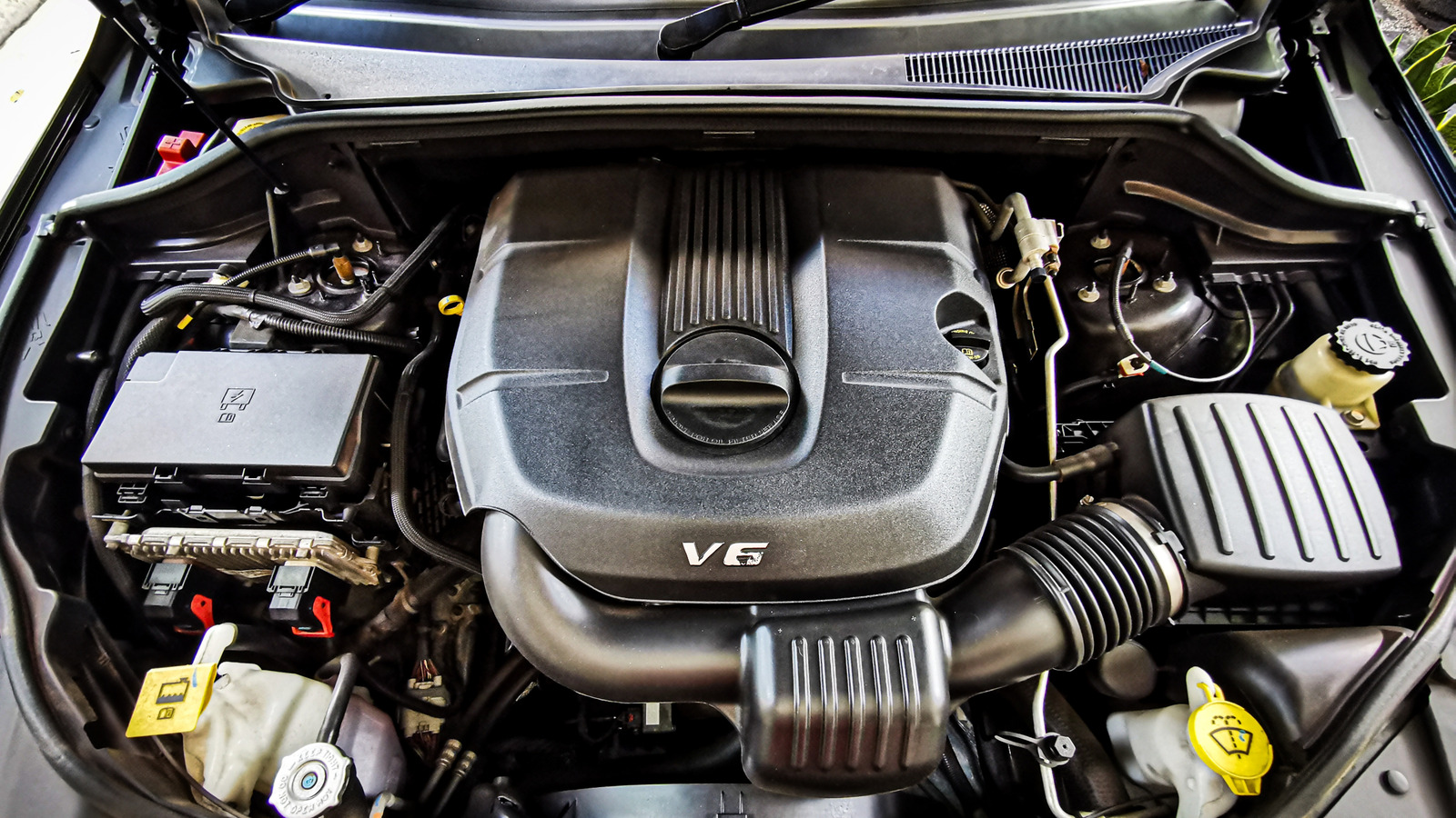 5 Of The Worst V6 Engines Ever Made