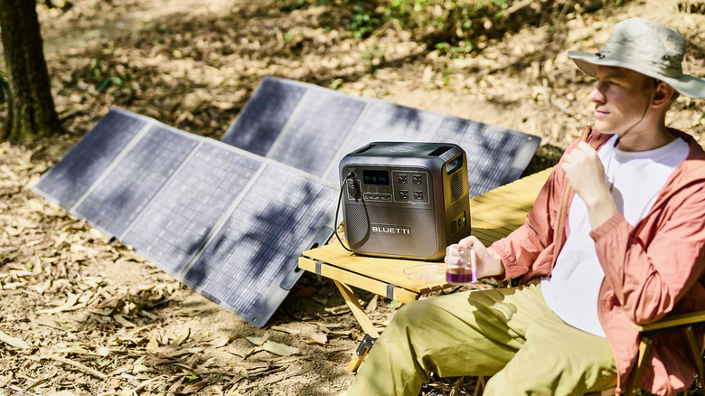 Bluetti AC180 solar recharging