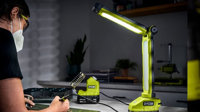 18V One+ LED Workbench Light