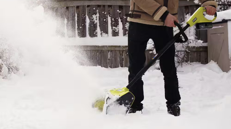 Ryobi 18V electric snow shovel