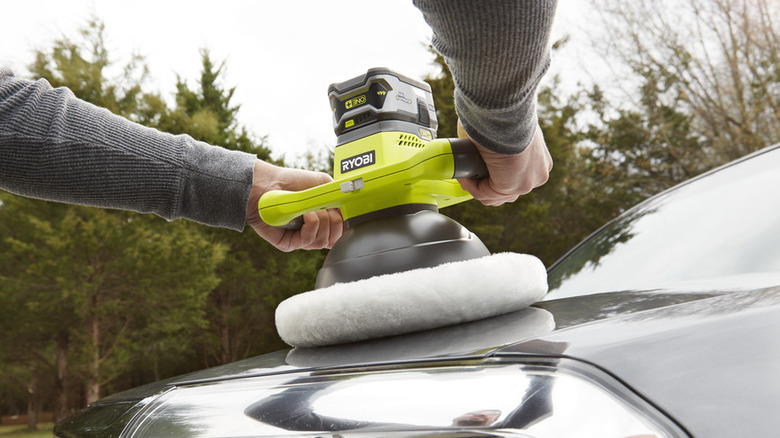 Using Ryobi buffer on car hood