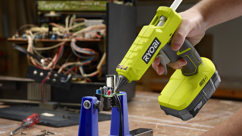 Using Ryobi glue gun on circuit board