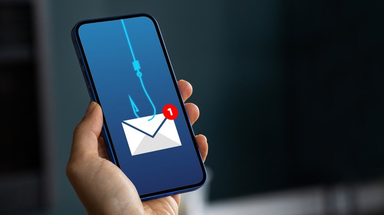 Phishing email smartphone