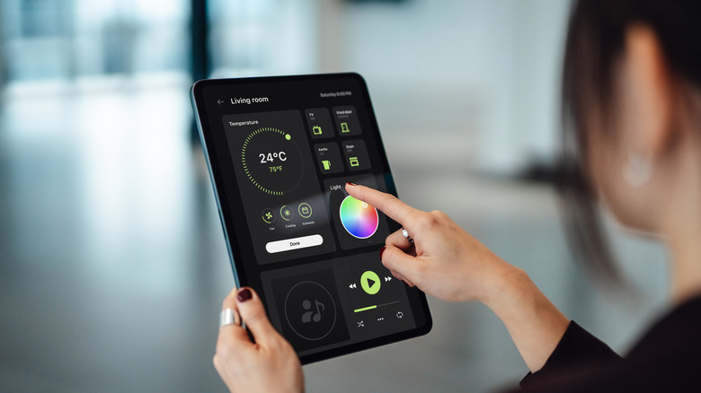 Controlling smart home with a tablet