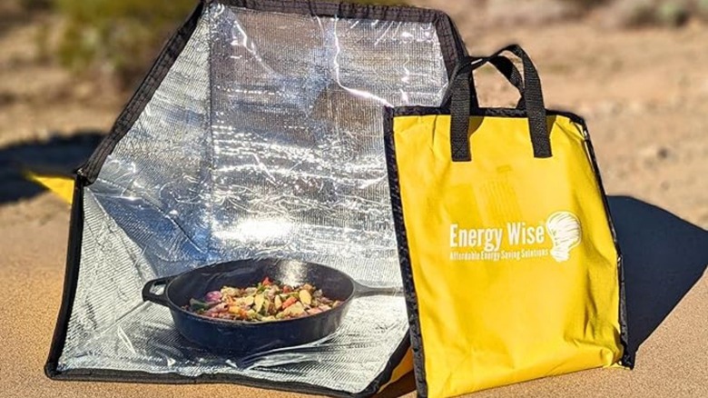 Solar oven with cast iron inside