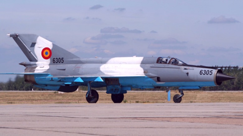 Mig-21 Fishbed taxying on runway