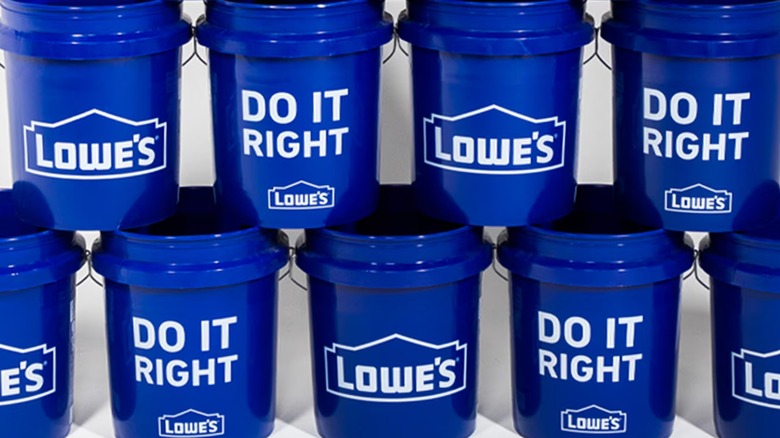 lowe's buckets