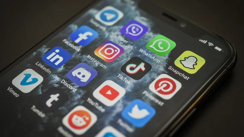 social media app icons