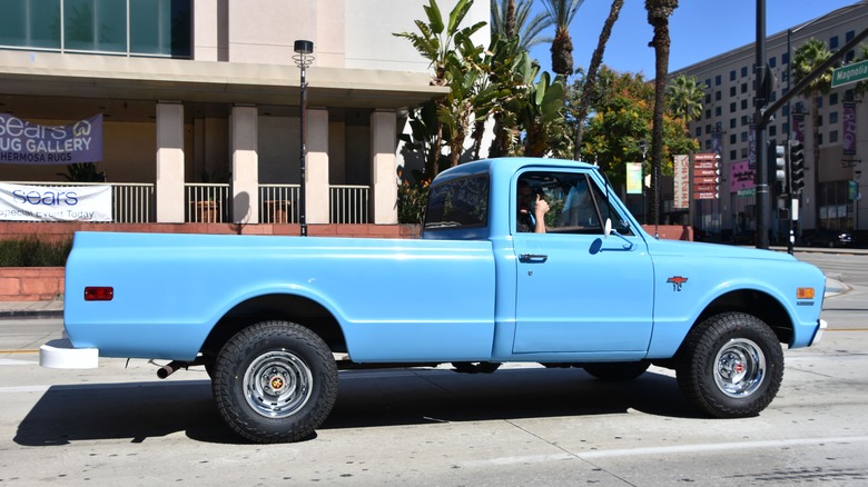 Chevy C10 on the road 