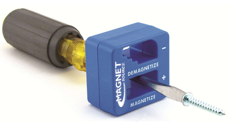 Blue magnetizer and demagnetizer