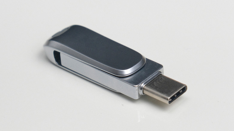 generic USB Type-C thumb drive