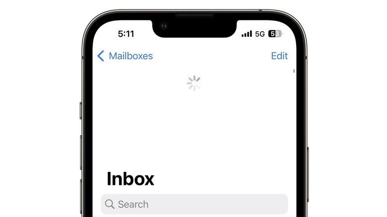 Manually refreshing Mail app on iPhone