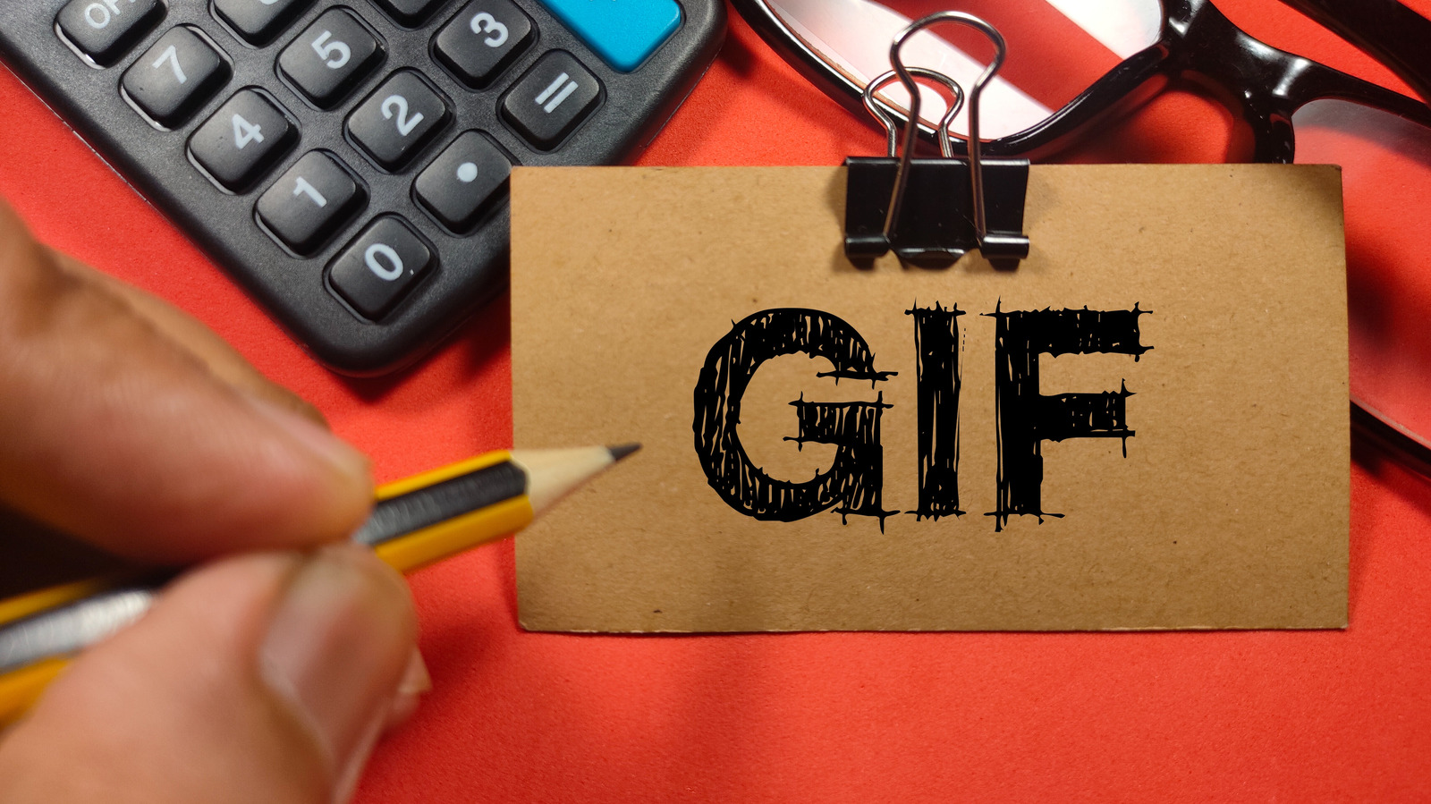 5 Ways To Make Your Own Animated GIFs thumbnail