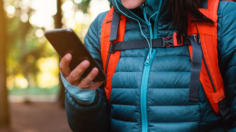 using iphone while hiking