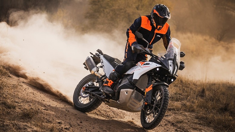 2024 KTM 790 Adventure 