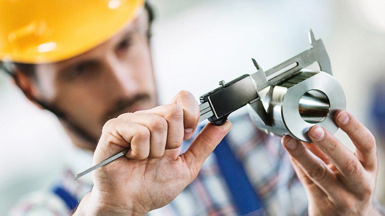 Person measuring part with calliper