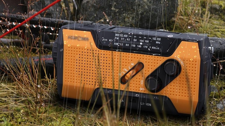 Fospower emergency radio