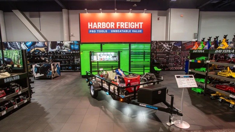 A picture of the interior of a Harbor Freight store