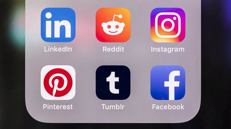 social media app icons