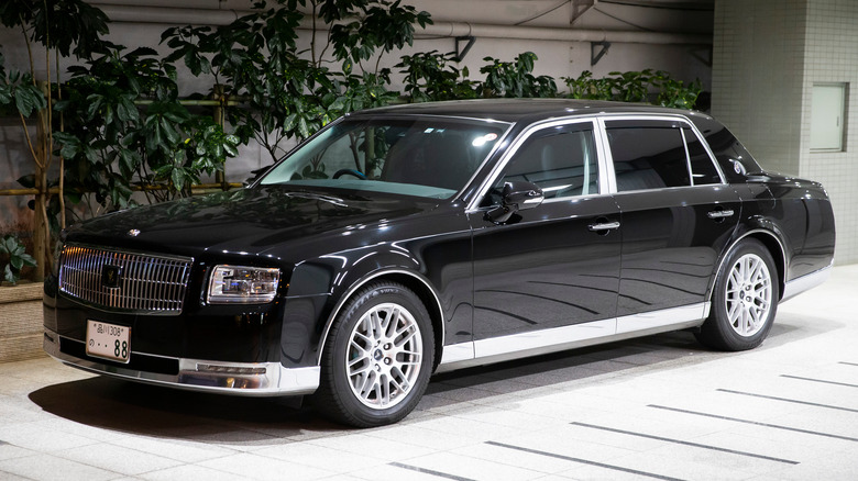 Black Toyota Century