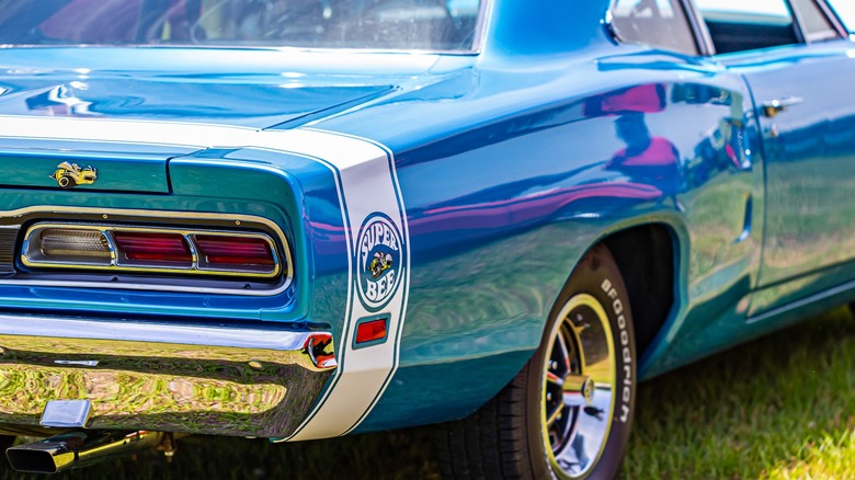 Early Dodge Super Bee rear quarter with stripe