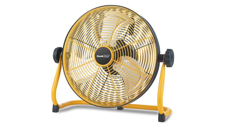 yellow Geek Aire 12-inch Camping Floor Fan